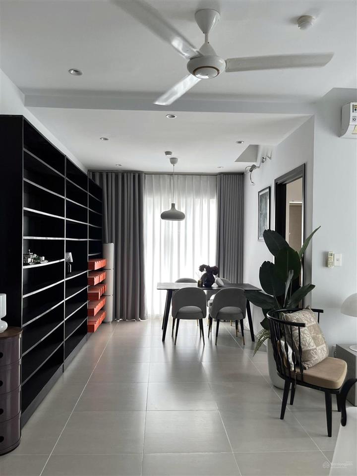 Cho thuê căn hộ xigrand court, q10, 80m2, 2pn, 2wc, căn góc, full nội thất, giá 18tr/th, 0976 028 ***