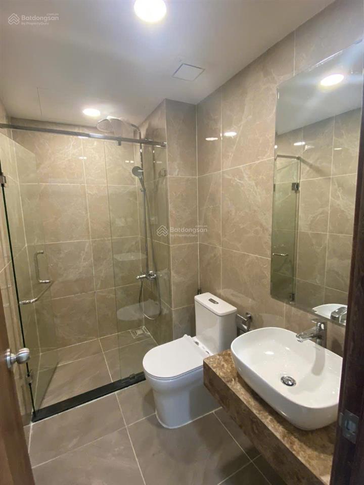 Cho thuê căn hộ park legend, 3pn, 2wc, 90m2, nội thất cơ bản, giá 20tr/tháng.  0976 028 ***