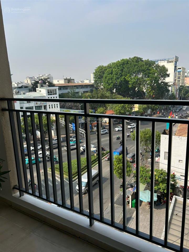 Cho thuê căn officetel newton, 34m2, có ban công, nội thất, giá 15tr/th (bao phí ql).  0976 028 ***