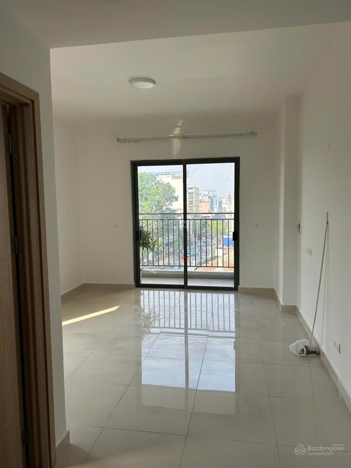 Cho thuê căn officetel newton, 34m2, có ban công, nội thất, giá 15tr/th (bao phí ql).  0976 028 ***