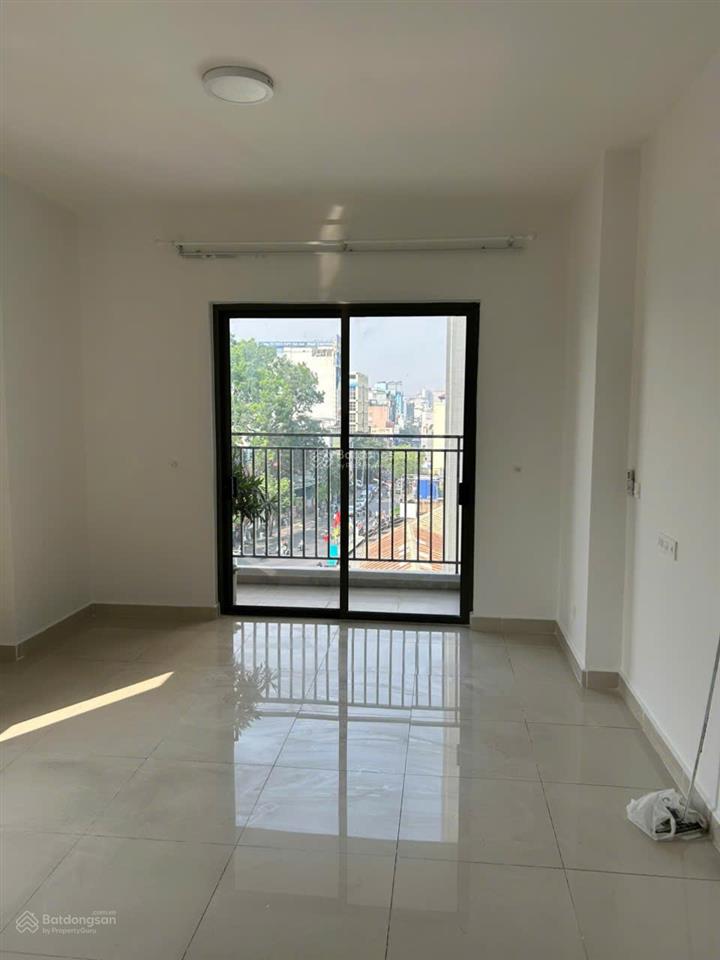 Cho thuê căn officetel newton, 34m2, có ban công, nội thất, giá 15tr/th (bao phí ql).  0976 028 ***