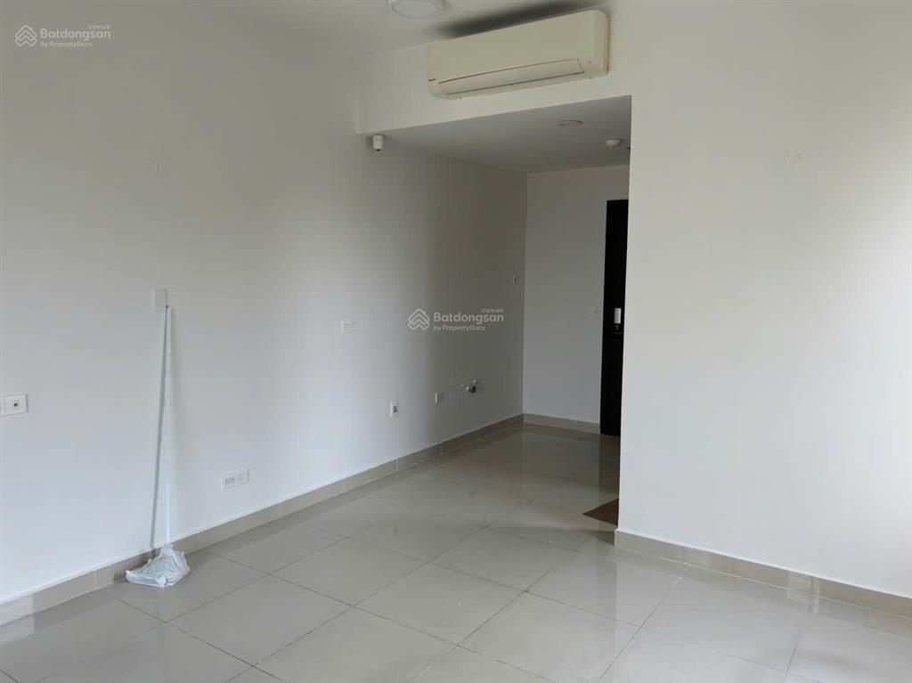Cho thuê căn officetel newton, 34m2, có ban công, nội thất, giá 15tr/th (bao phí ql).  0976 028 ***