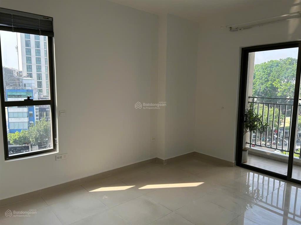 Cho thuê căn officetel newton, 34m2, có ban công, nội thất, giá 15tr/th (bao phí ql).  0976 028 ***
