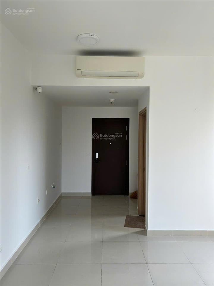Cho thuê căn officetel newton, 34m2, có ban công, nội thất, giá 15tr/th (bao phí ql).  0976 028 ***