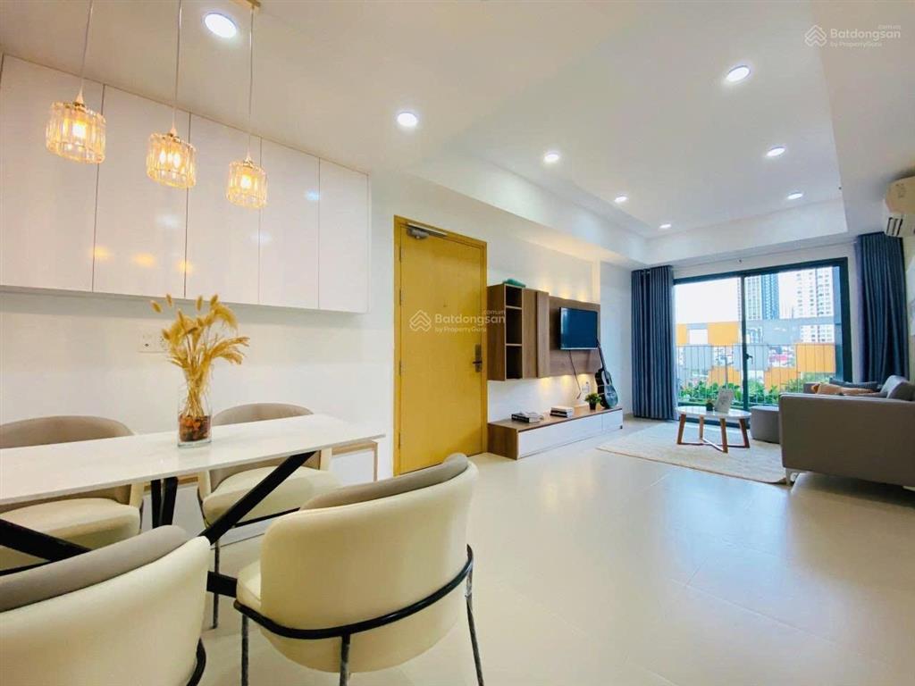 Cho thuê căn hộ terra royal, q3, 72m2, 2pn, 2wc, full nội thất, giá 24tr/th. ở liền.  0976 028 ***