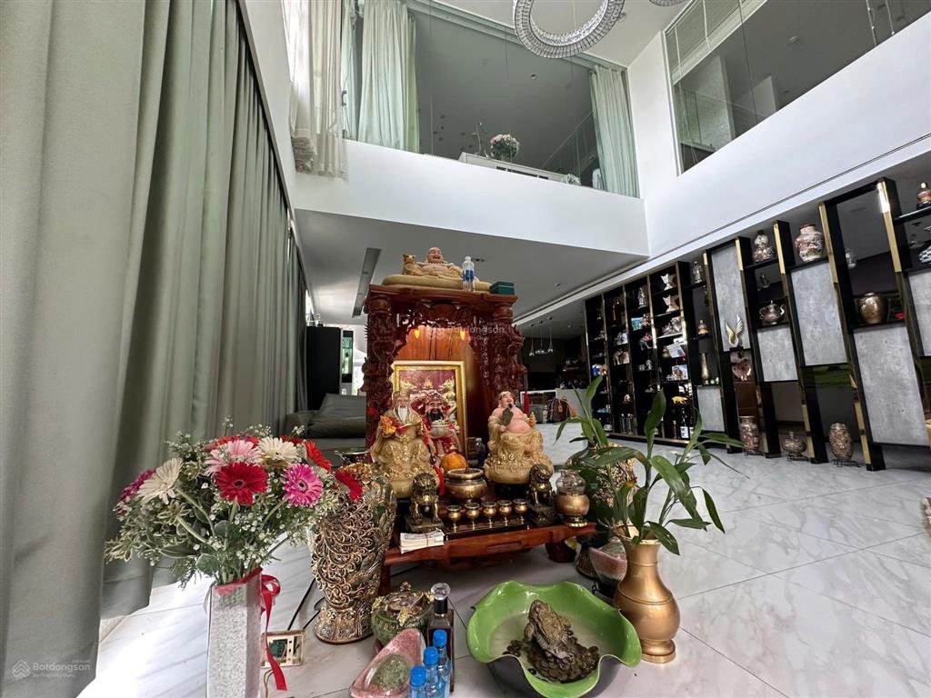 Hàng hiếm! penthouse sài gòn airport plaza, 309m2, 4pn, full nội thất, có sổ, giá 26 tỷ. 0976 028 ***
