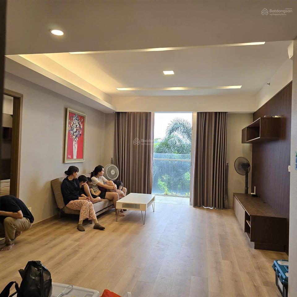 Sài gòn airport 125m2, 3pn siêu rộng, full nội thất, giá thuê 25 triệu/tháng. ở ngay.  0976 028 ***
