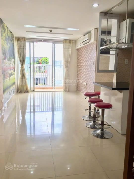Cho thuê căn hộ the harmona, tân bình, 80m2, 2pn,2wc, không nội thất, giá 10tr/tháng.  0976 028 ***