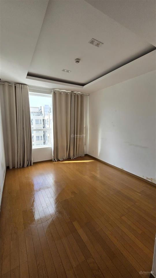Cho thuê căn hộ sky center, phổ quang, 74m2, 2pn, 2wc, nội thất cơ bản, giá 14 tr/th.  0976 028 ***