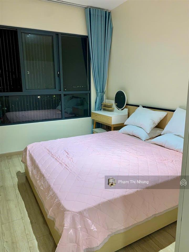 Chính chủ bán căn hộ emerald  celadon city  63m2/ 2pn, đầy đủ nội thất, thoáng mát, giá 5,2 tỷ