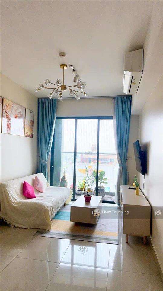 Chính chủ bán căn hộ emerald  celadon city  63m2/ 2pn, đầy đủ nội thất, thoáng mát, giá 5,2 tỷ