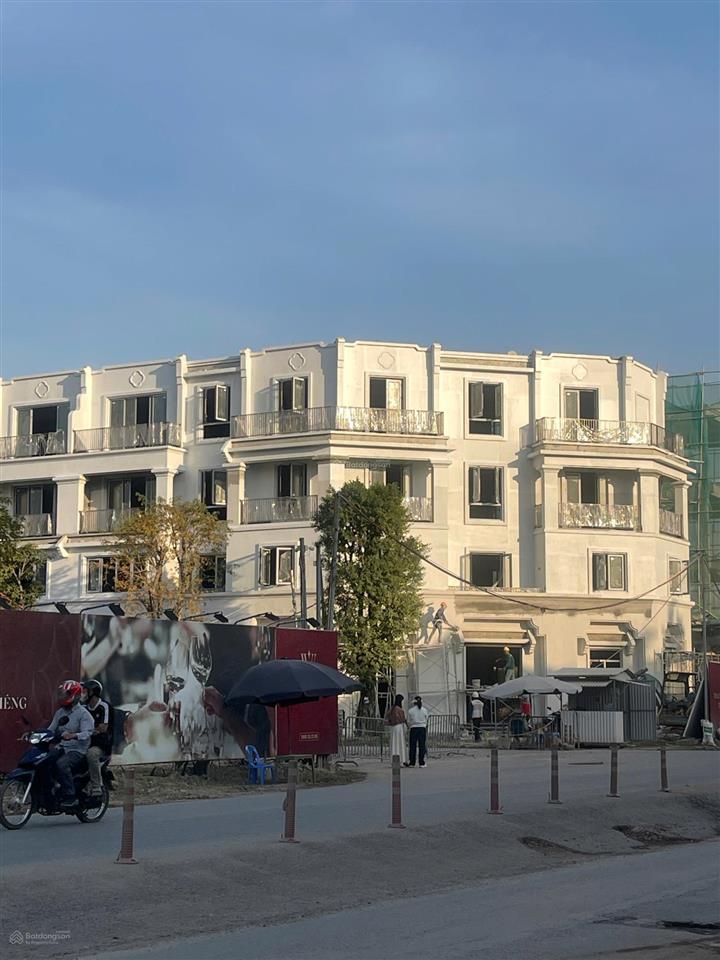 Nhượng lại căn 96m2 vinhomes wonder city đan phượng 19.3 tỷ, gần vincom