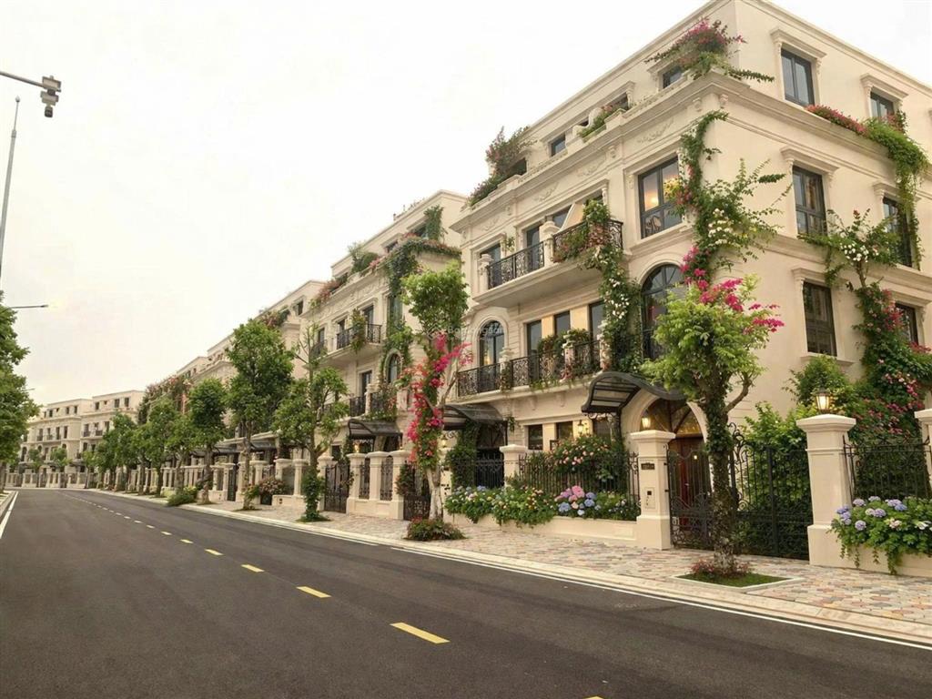 Hot 120m2 chỉ 20.6 tỷ căn xẻ khe 3 mặt thoáng, gần công viên, trục đường thông 13m tây thăng long