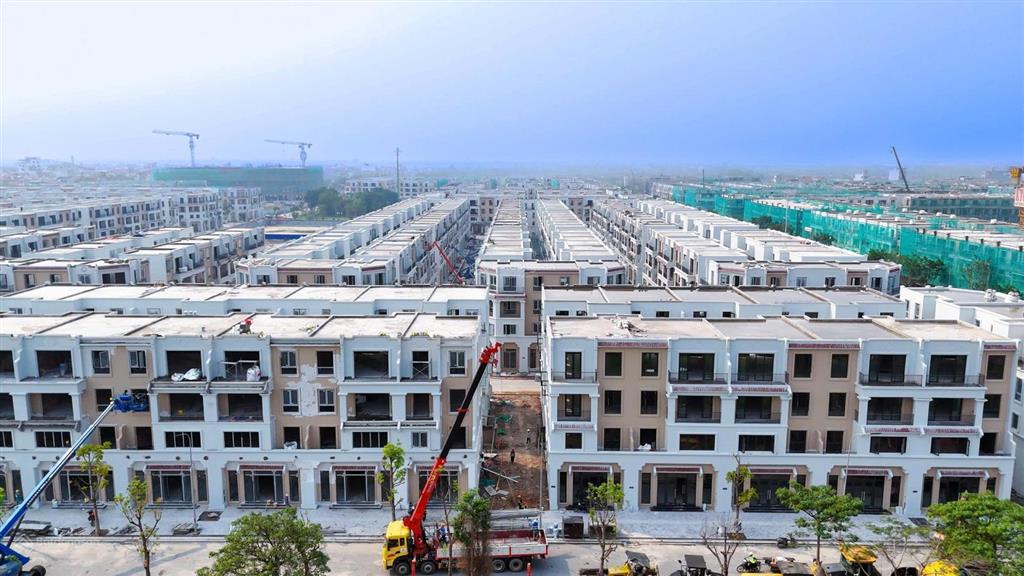 Hot 120m2 chỉ 20.6 tỷ căn xẻ khe 3 mặt thoáng, gần công viên, trục đường thông 13m tây thăng long