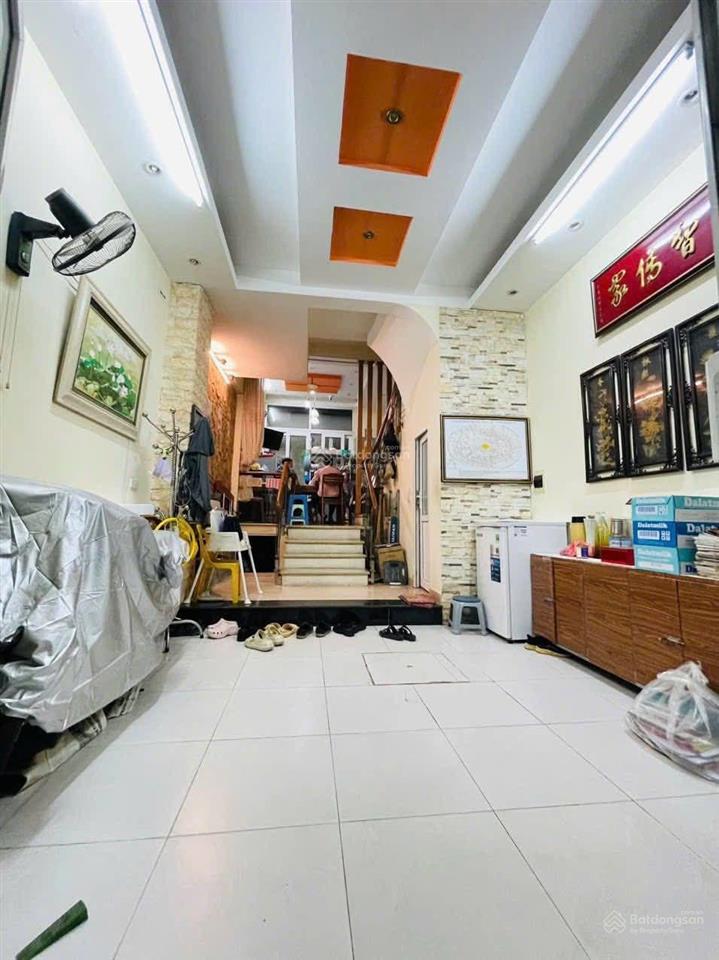 Bán nhà riêng 50m2, 5pn, 4wc ở trần duy hưng, yên hòa, hà nội giá 13,5 tỷ vnd