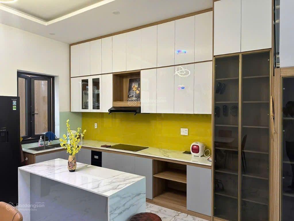 Bán nhà 4 tầng mặt tiền kinh doanh 12m phú thuận, quận 7dt 5x18mkdc đồng bôchỉ 15.2 tỷ
