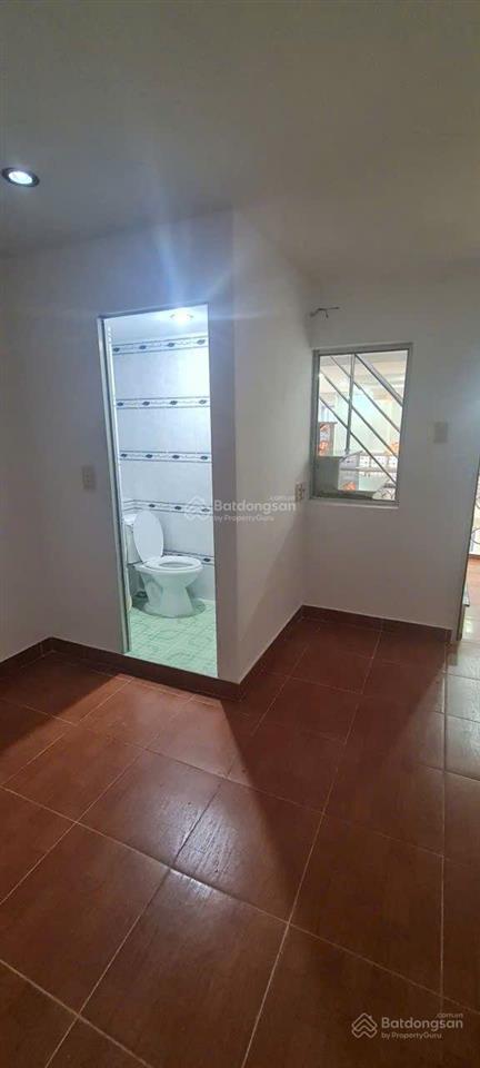 4 tỷ 3 nhà 3 tầng quận 7  ngay hoàng trọng mậu, tân hưng  dt 4x10m  4 pn, dt 10 triệu