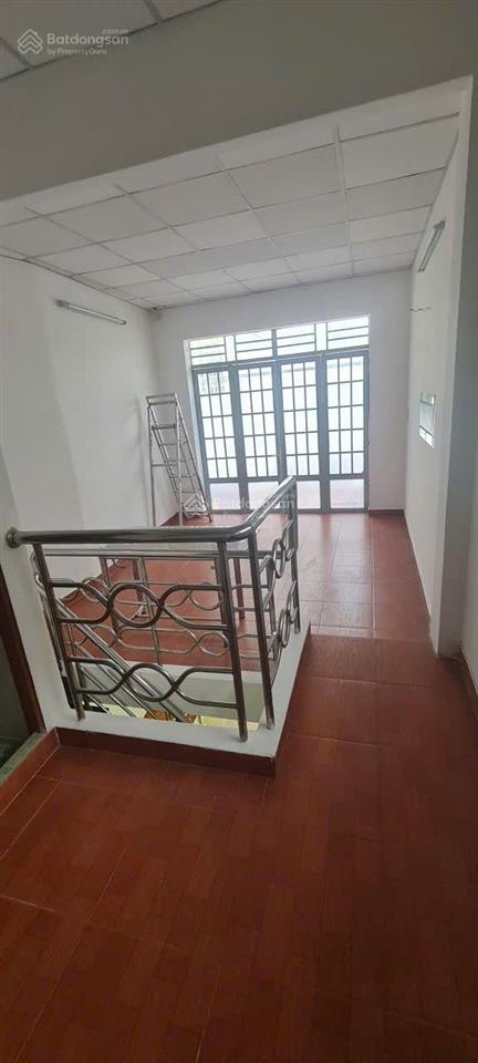 4 tỷ 3 nhà 3 tầng quận 7  ngay hoàng trọng mậu, tân hưng  dt 4x10m  4 pn, dt 10 triệu