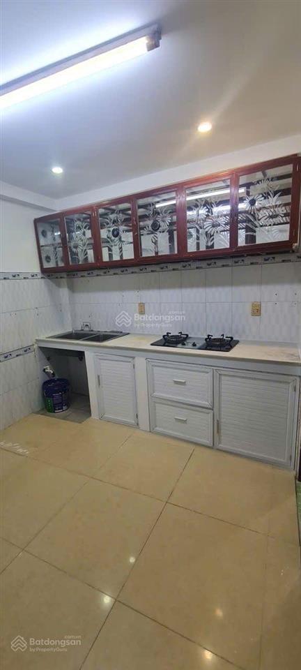 4 tỷ 3 nhà 3 tầng quận 7  ngay hoàng trọng mậu, tân hưng  dt 4x10m  4 pn, dt 10 triệu