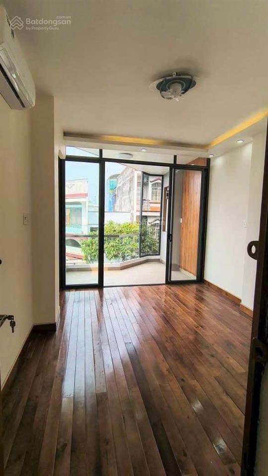 Nhà mới 4 tầng mặt tiền đường số gần parc mall, phường 4, quận 8