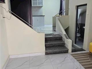 Nhà mới 4 tầng, 2 mặt tiền hẻm trước sau vào ở ngay  bình đông, p14 quận 8 (nay p. phú định)