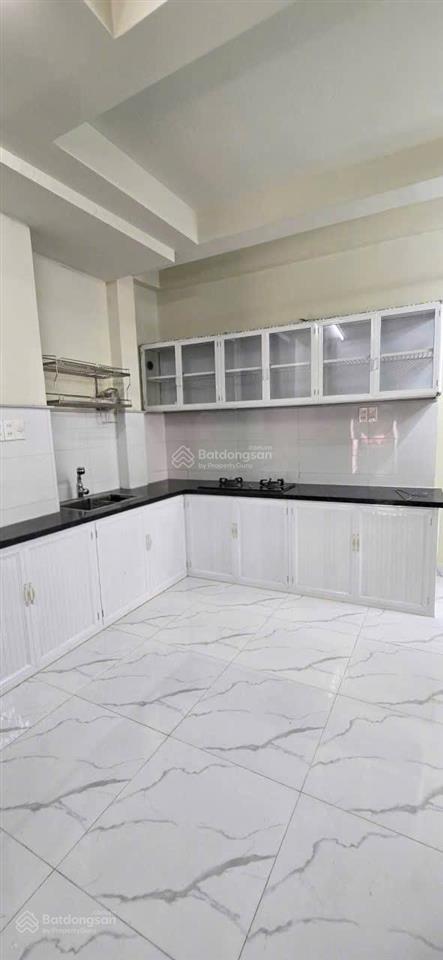 Nhà mới 4 tầng, 2 mặt tiền hẻm trước sau vào ở ngay  bình đông, p14, quận 8 (nay p. phú định)
