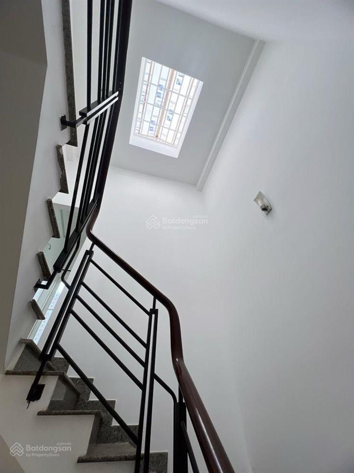 Nhà mới phạm thế hiển, p. chánh hưng (q8 cũ)  giá 7.9 tỷ  cách mặt tiền chỉ 30m