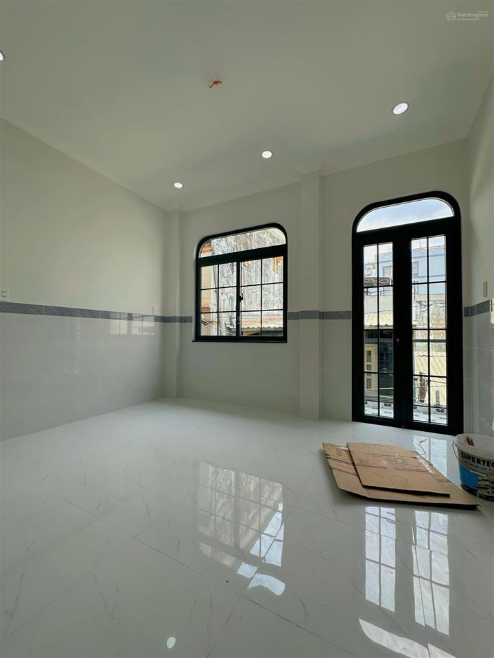 Nhà ngang 8m cực hiếm cao xuân dục phường 12 quận 8 cách mặt tiền chỉ 30m