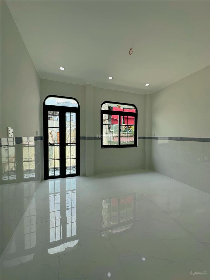Nhà ngang 8m cực hiếm cao xuân dục phường 12 quận 8 cách mặt tiền chỉ 30m