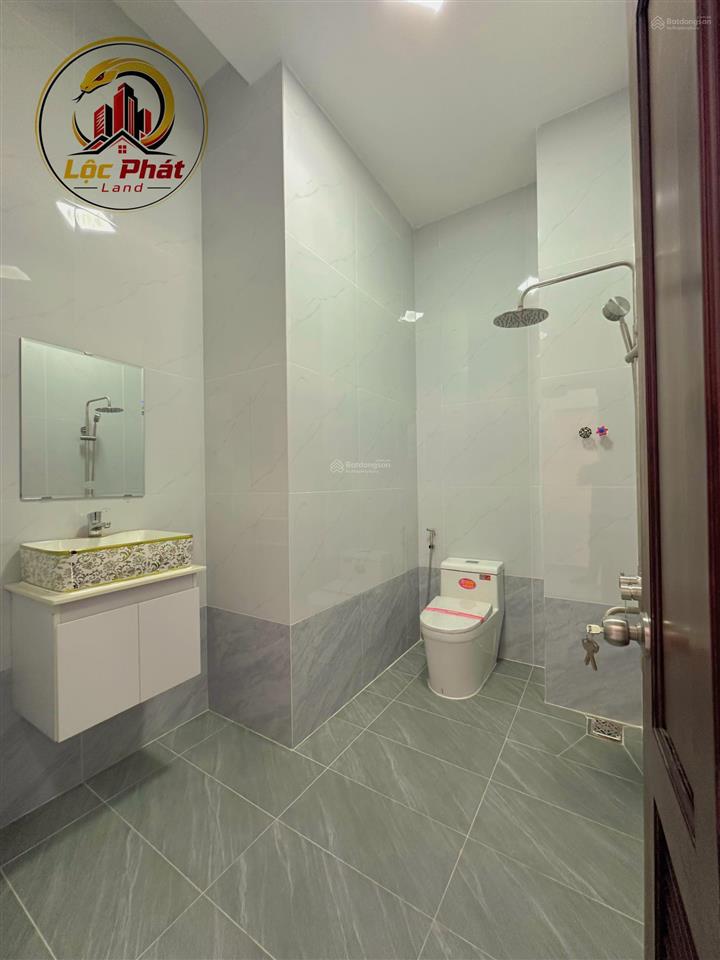 Nhà đẹp 4 tầng, khu phân lô  ô tô đỗ cửa bông sao, phường 5, quận 8  chỉ 10.3 tỷ