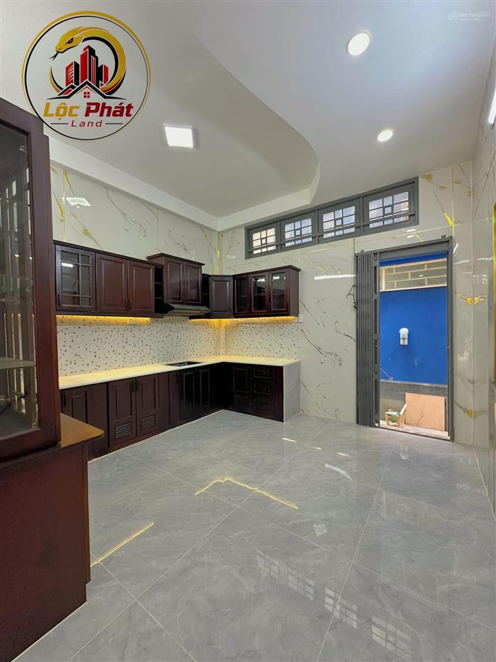 Nhà đẹp 4 tầng, khu phân lô  ô tô đỗ cửa bông sao, phường 5, quận 8  chỉ 10.3 tỷ