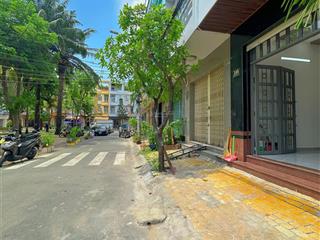 Nhà đẹp 4 tầng, khu phân lô  ô tô đỗ cửa bông sao, phường 5, quận 8  chỉ 10.3 tỷ
