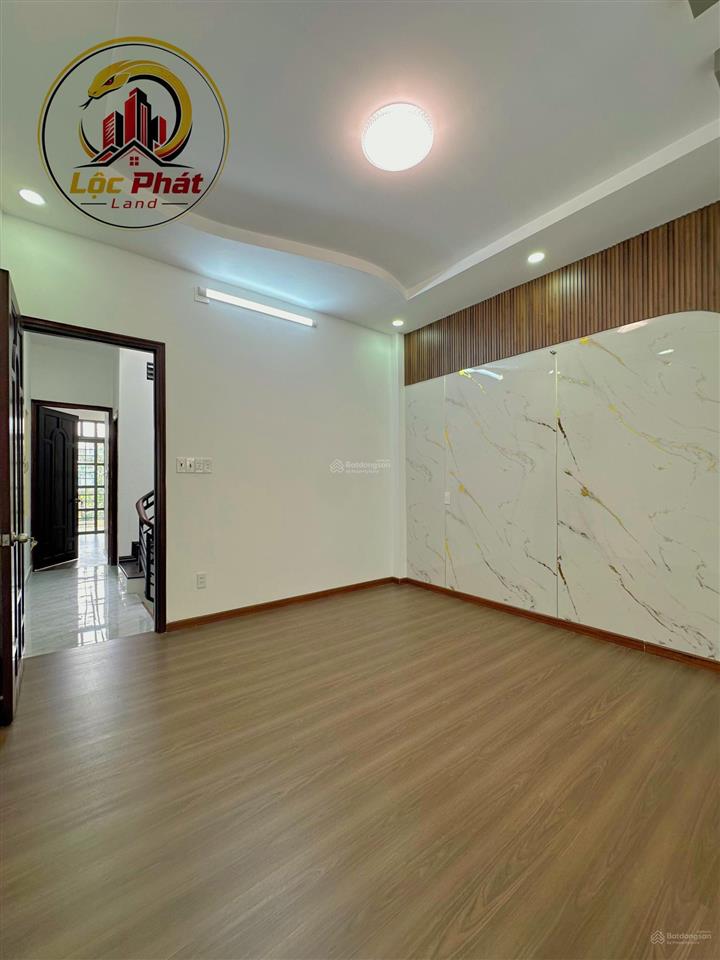 Nhà đẹp 4 tầng, khu phân lô  ô tô đỗ cửa bông sao, phường 5, quận 8  chỉ 10.3 tỷ