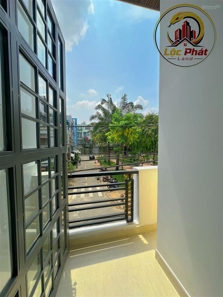 Nhà đẹp 4 tầng, khu phân lô  ô tô đỗ cửa bông sao, phường 5, quận 8  chỉ 10.3 tỷ