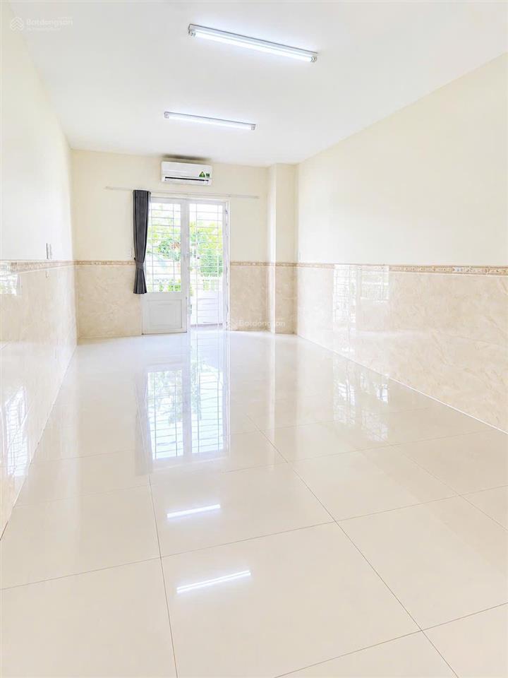 13,5 tỷ mt đường số p.4 q8 | 4 x 20m | đang cho thuê 22tr/tháng
