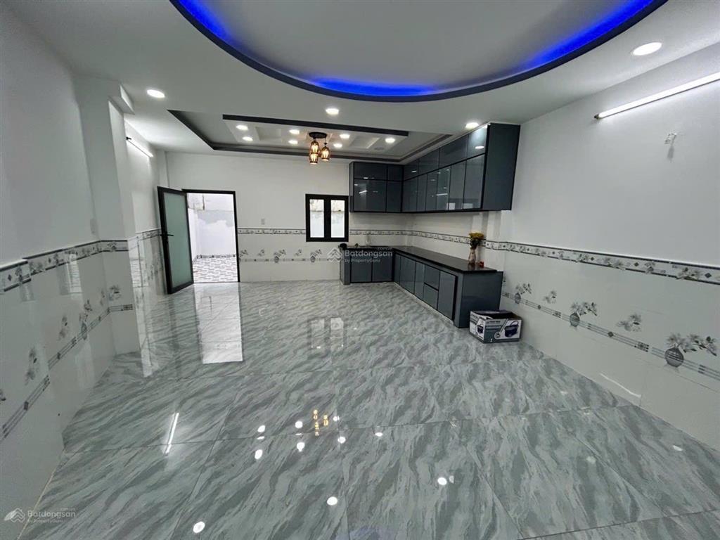6 tỷ 200  nhà mới 4 tầng 115m cách mặt tiền đường 20m mai hắc đế phường 15 quận 8