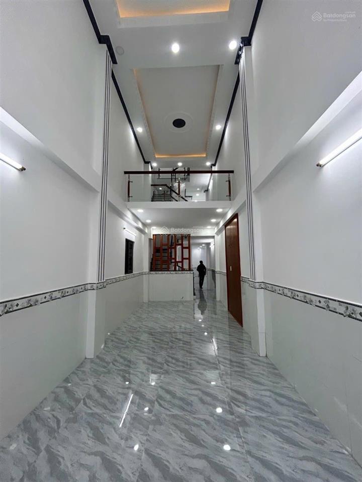 6 tỷ 200  nhà mới 4 tầng 115m cách mặt tiền đường 20m mai hắc đế phường 15 quận 8
