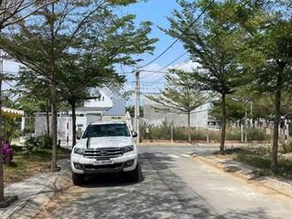 Khai xuân, em còn vài lô đất giảm mạnh 200tr. nằm ngay gần bệnh viện phổi, chợ tân mai 2, cổng 11 !