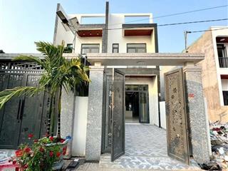 Nhà lầu đẹp gần changsin, ngay cây xăng thạnh phú, đường vỉa hè 9m, tặng nội thất, trả trước 500tr