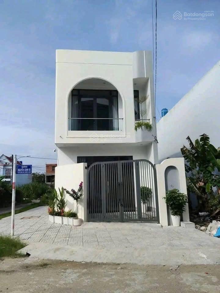 Nhà lầu 2 mặt tiền trung tâm tân triều, gần ubnd và thcs thạnh phú, giá siêu ưu đãi, tặng nội thất