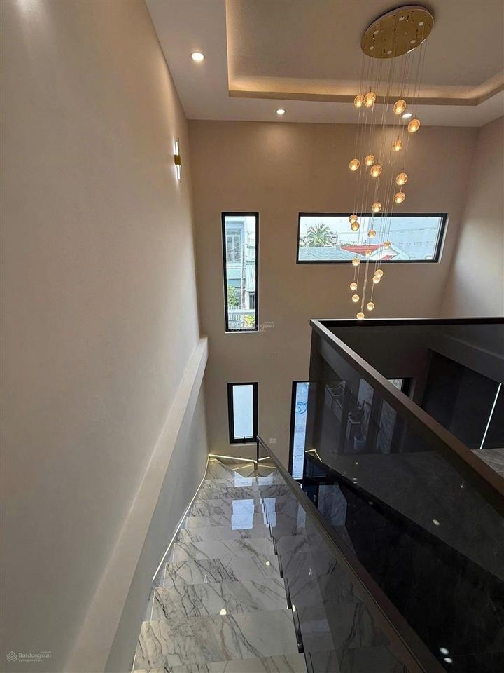 Tài chính sẵn 400tr anh chị tìm nhà ở ngay đừng bỏ qua căn này. nhà sổ hồng riêng thổ cư 100%