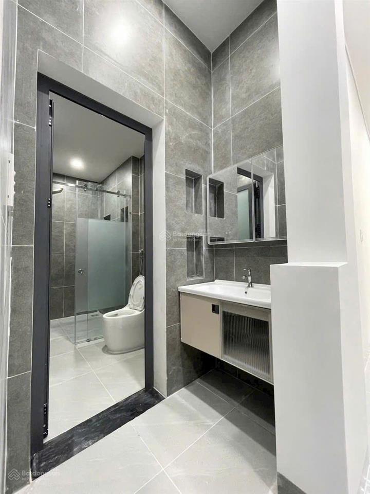 Cô chú về quê ở luôn, cần bán nhanh căn nhà lầu gần cây xăng 75, argribank đồng khởi