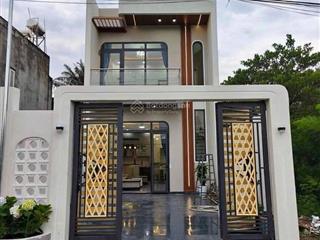 Cô chú về quê ở luôn, cần bán nhanh căn nhà lầu gần cây xăng 75, argribank đồng khởi