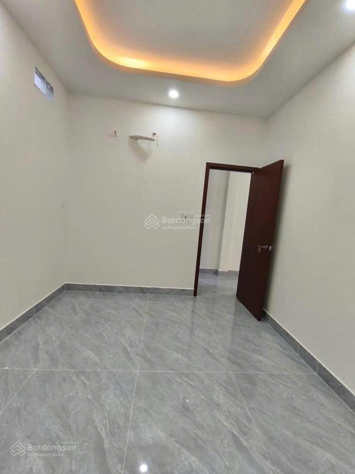 Cô chú về quê ở luôn, cần bán nhanh căn nhà lầu gần cây xăng 75, argribank đồng khởi