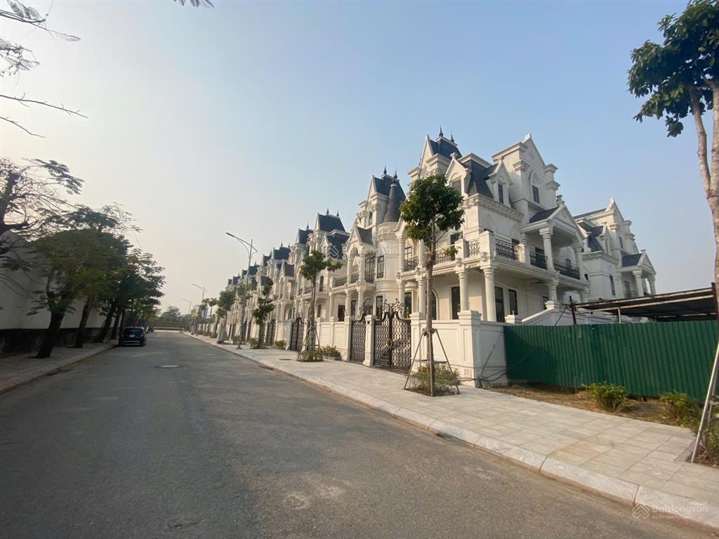 Bán gấp bt 180m2 tại jade square, xuân đỉnh, bắc từ liêm giá chỉ ngang liền kề