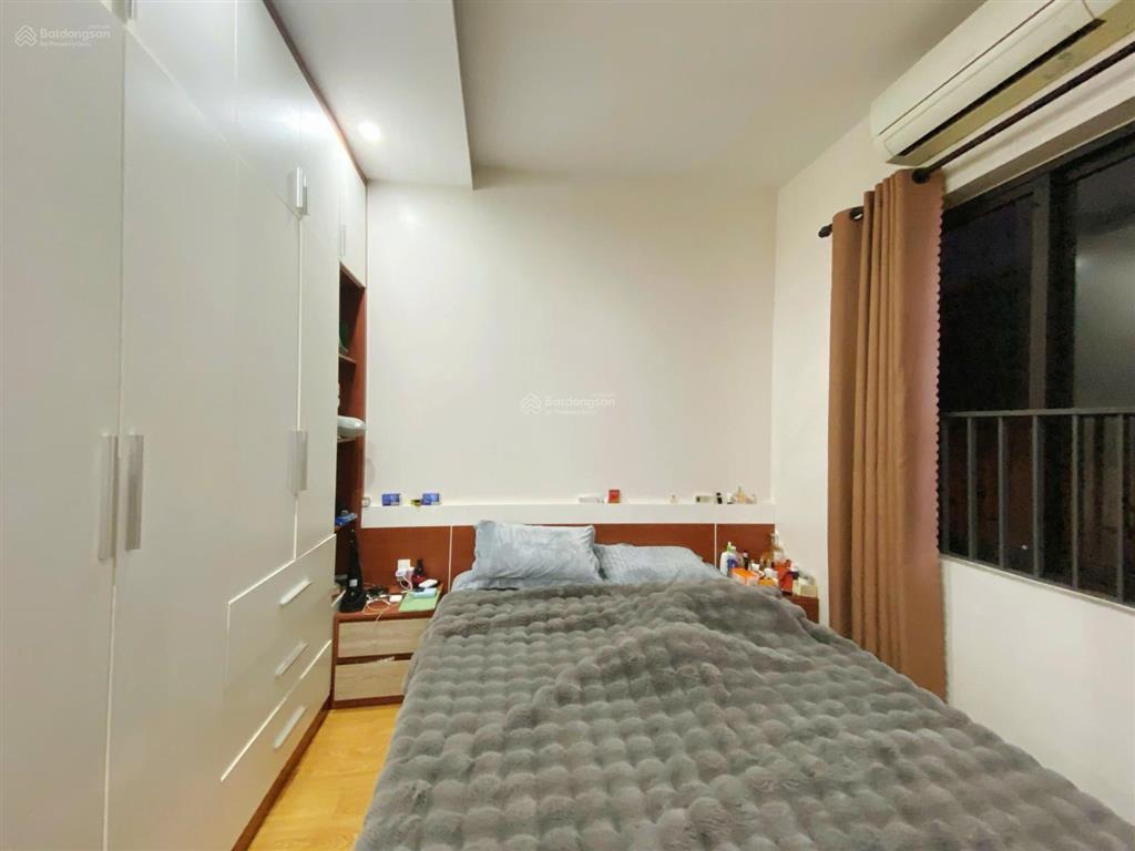 Giá chỉ 21 tỷ bán tòa căn hộ 5 tầng trần nhân tông  đường 15m5  lô góc  thang máy. dt 110m²