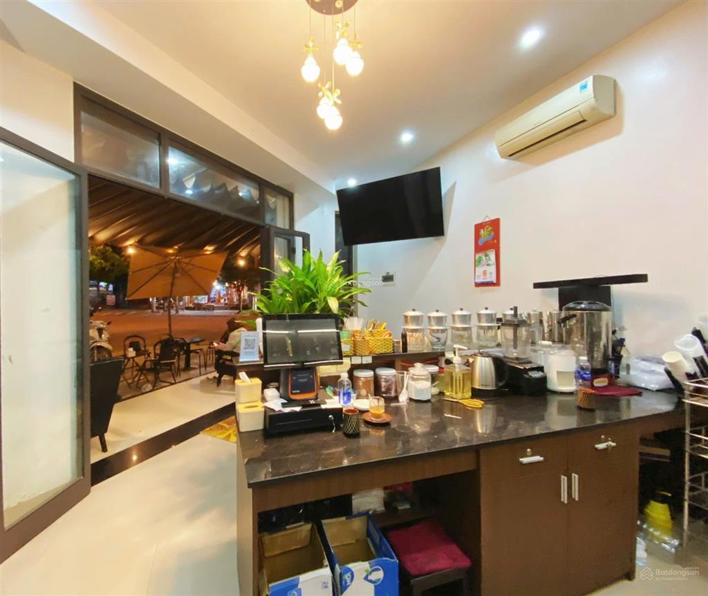 Giá chỉ 21 tỷ bán tòa căn hộ 5 tầng trần nhân tông  đường 15m5  lô góc  thang máy. dt 110m²