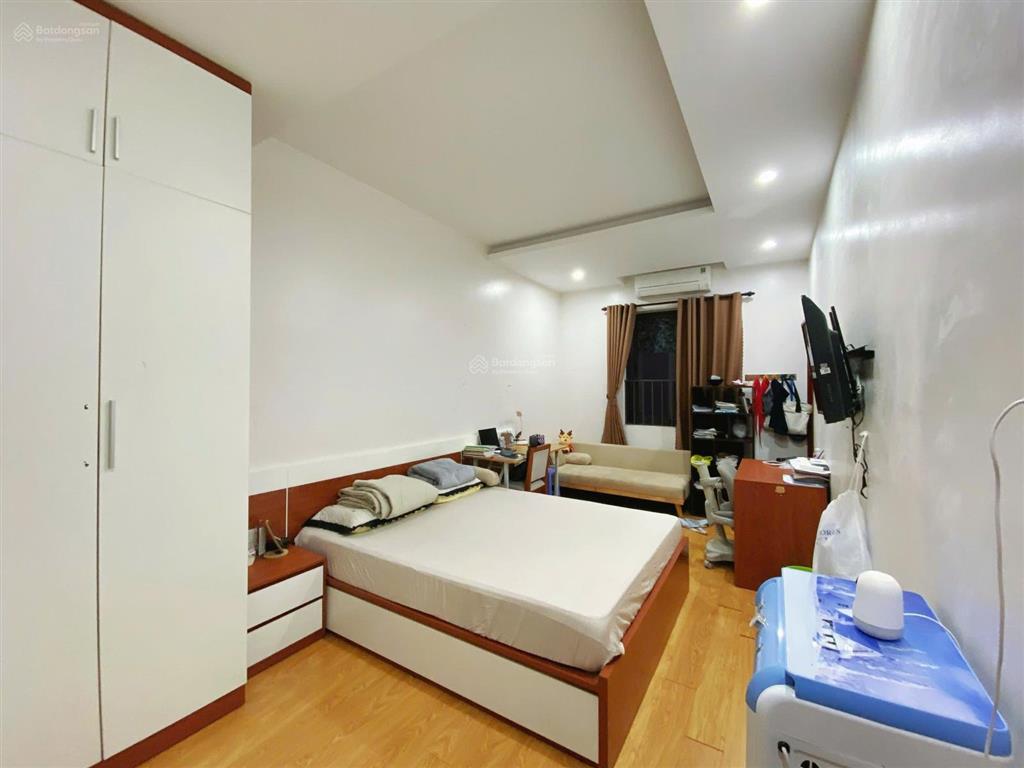 Giá chỉ 21 tỷ bán tòa căn hộ 5 tầng trần nhân tông  đường 15m5  lô góc  thang máy. dt 110m²