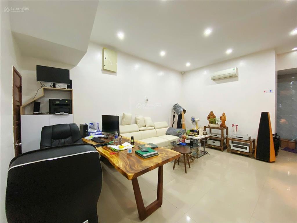 Giá chỉ 21 tỷ bán tòa căn hộ 5 tầng trần nhân tông  đường 15m5  lô góc  thang máy. dt 110m²