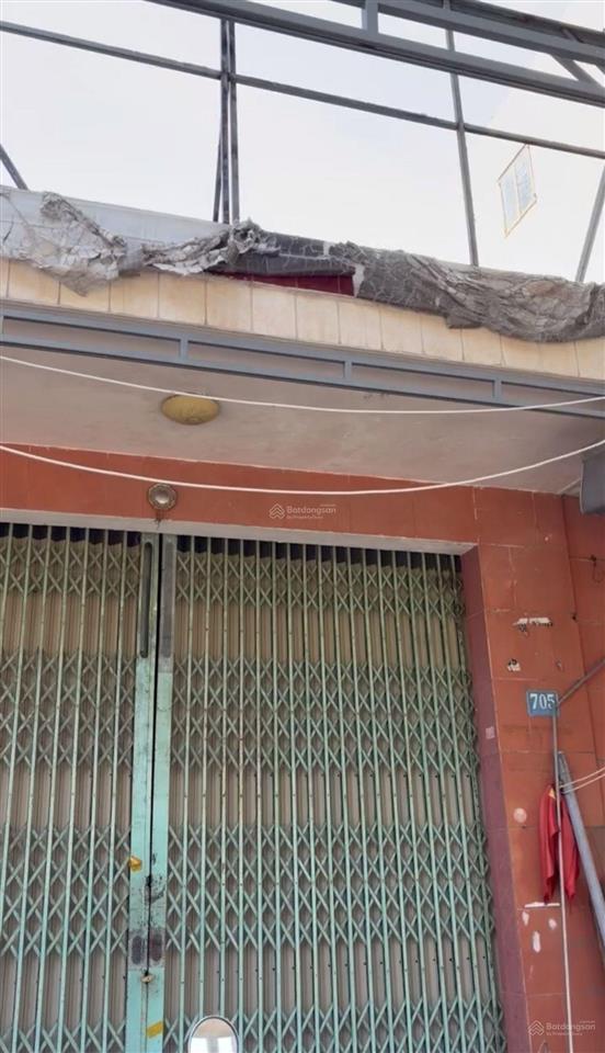 Bán nhà cấp 4 (bán đất tặng nhà) mặt tiền đường điện biên phủ, giá chỉ 7 tỷ 500. dt 5*20